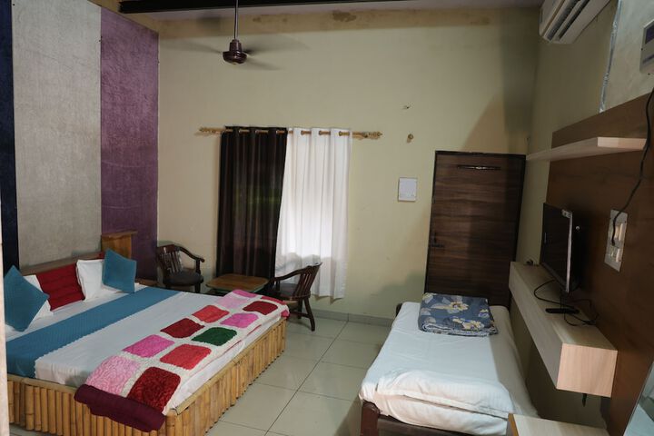 Room 6 of 48