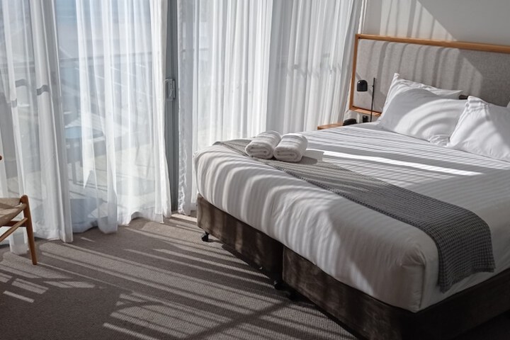 Room 10 of 51