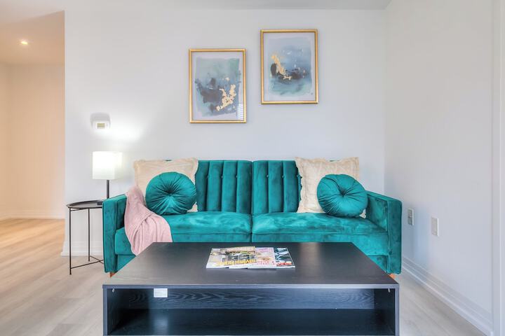 Room 25 of 652