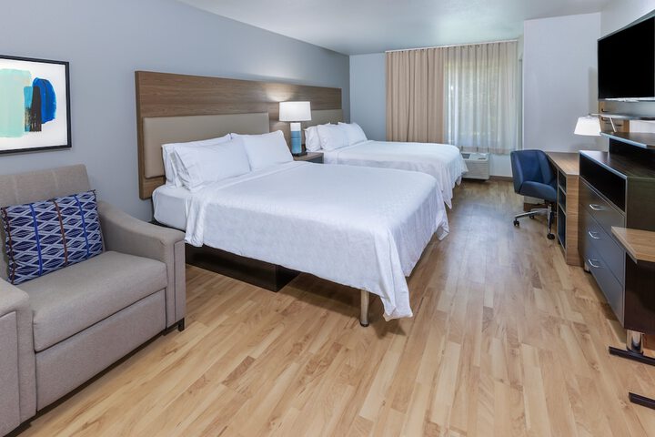 Studio Suite 2 Queen Beds (11 of 15)