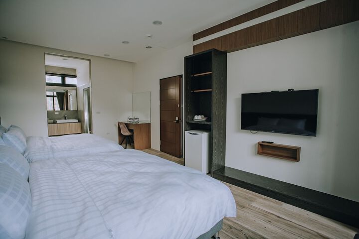 Room 19 of 43