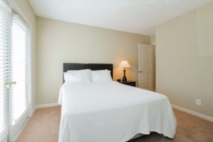 Room 10 of 22