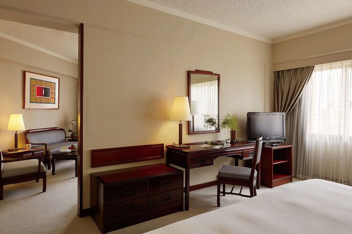 Room 12 of 52