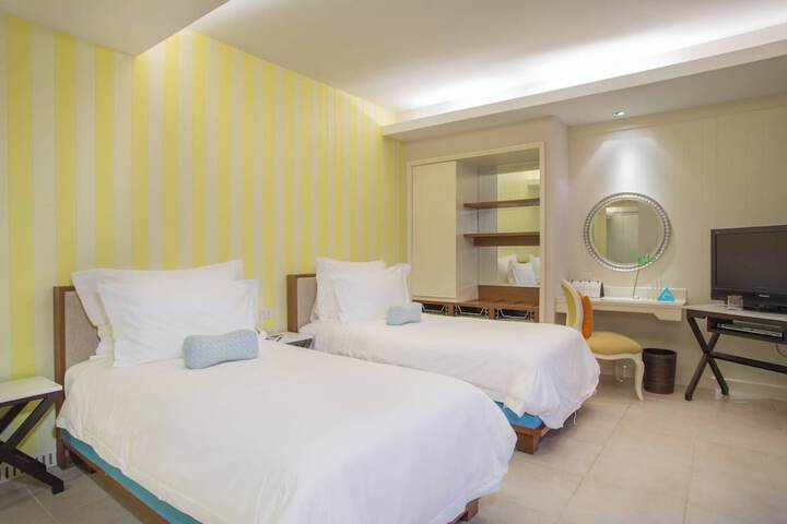 Room 16 of 63