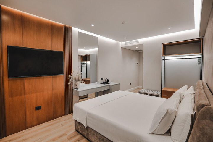 Room 29 of 76