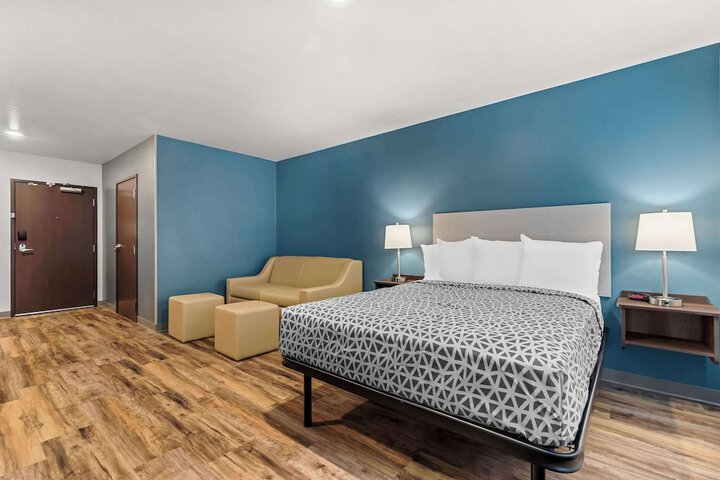 Suite Queen Bed (27 of 41)