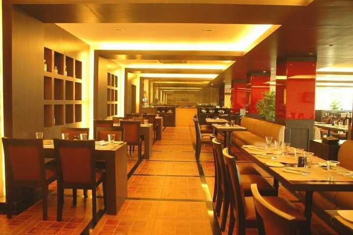 Dining Photos