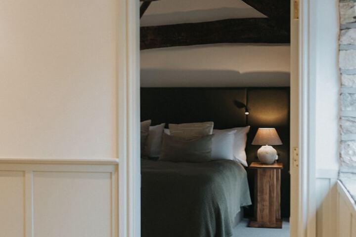 Room 7 of 26