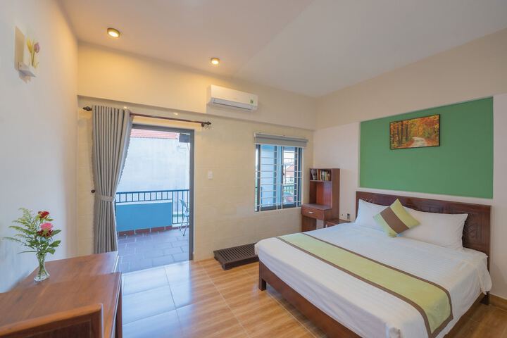 Room 14 of 27