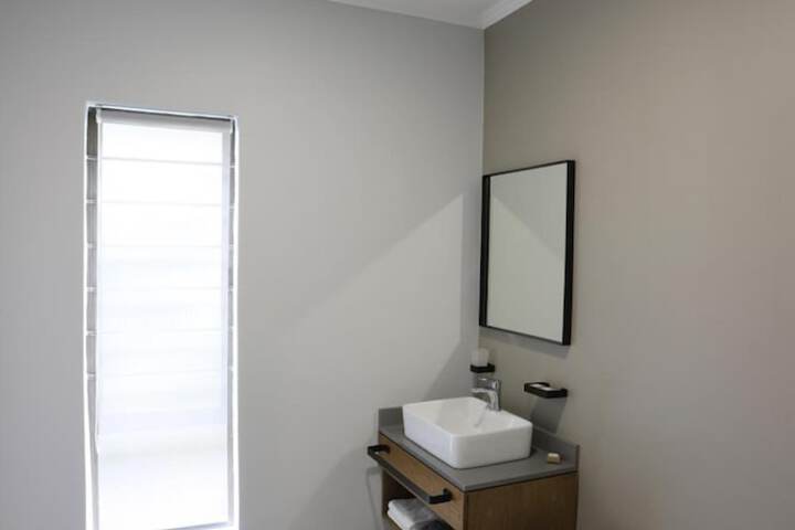 Room 26 of 49
