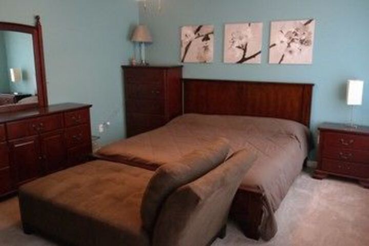 Room 9 of 23