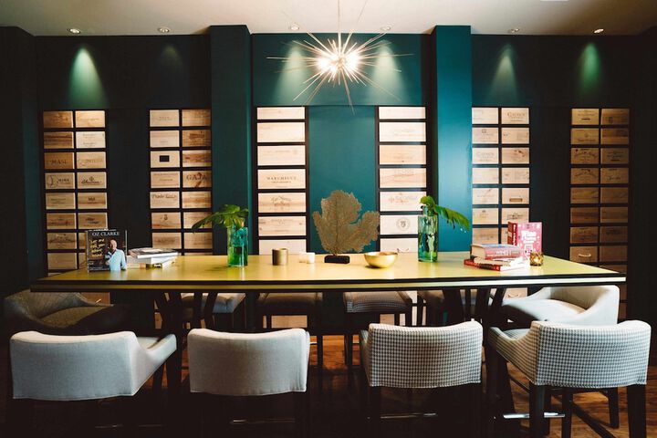 Dining 94 of 189