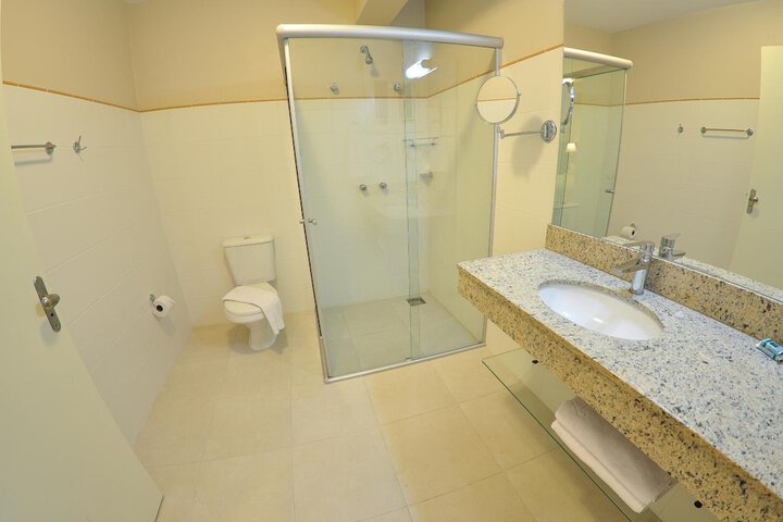 Clean Restrooms