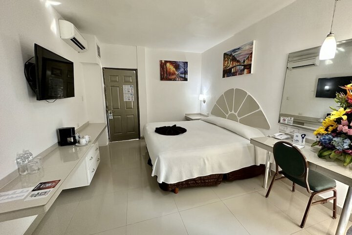 Room 9 of 68
