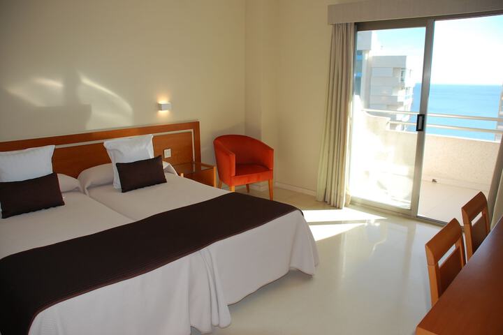 Room 8 of 61