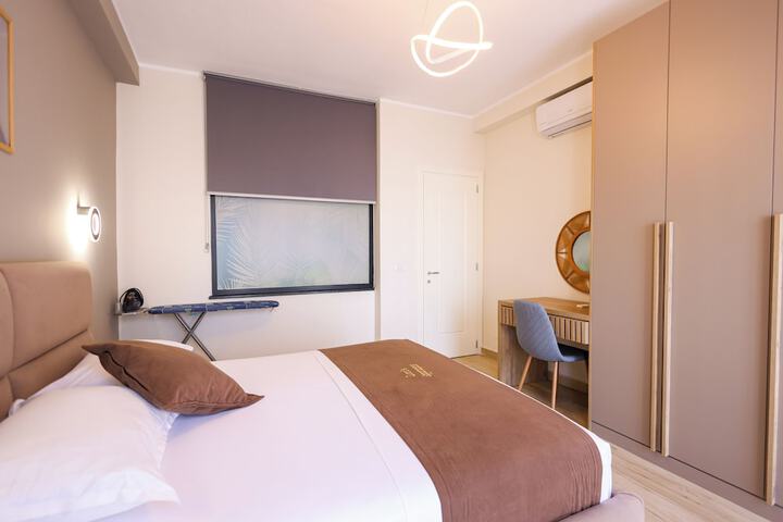 Room 17 of 162