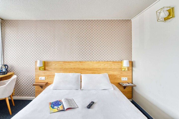 Room 14 of 39