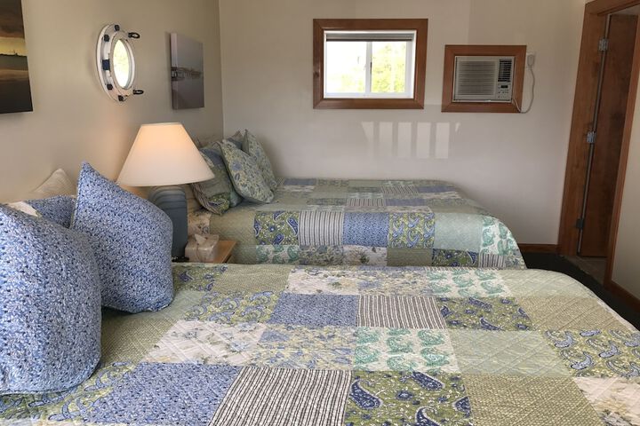 Room 21 of 190