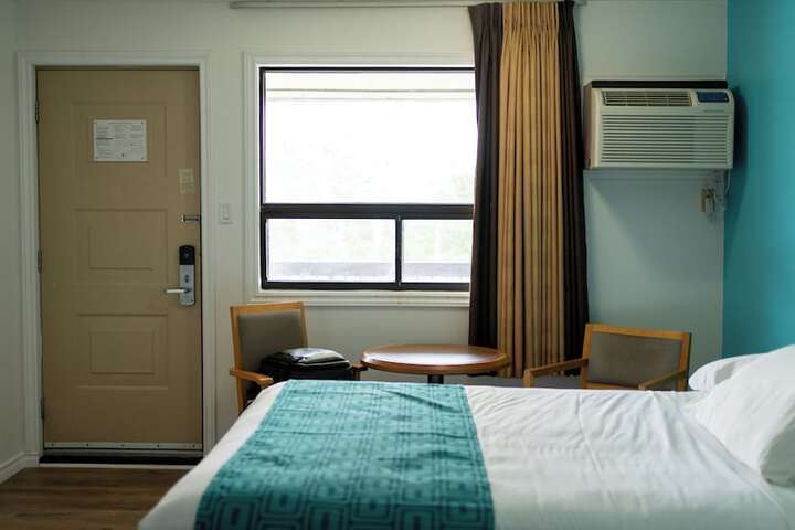 Room 29 of 54