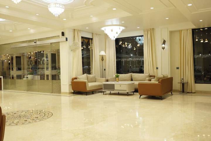 Hotel Interior 7 of 82