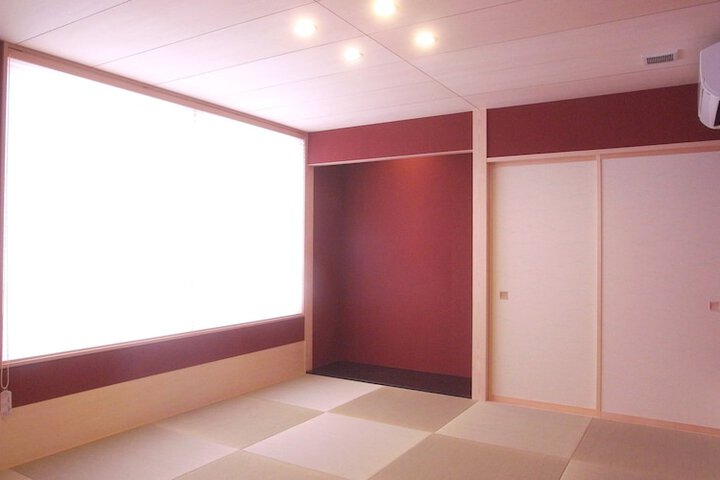 Room 9 of 37