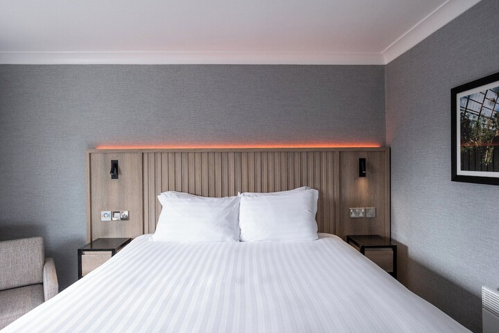 Room 21 of 110