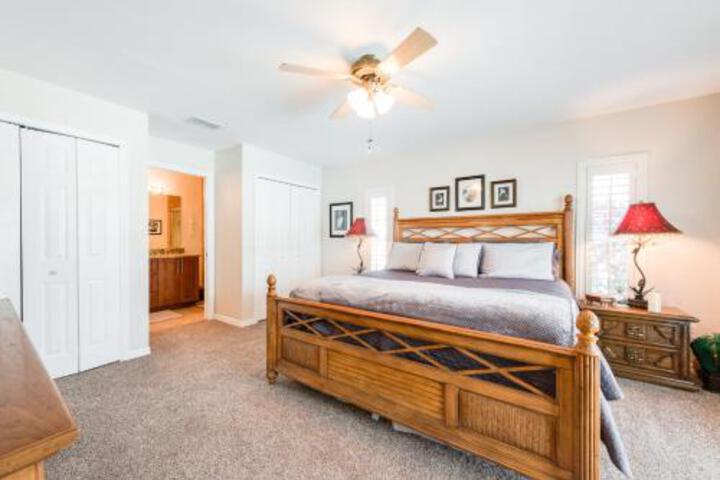 2305 Sw 19th Home in Cape Coral, FL