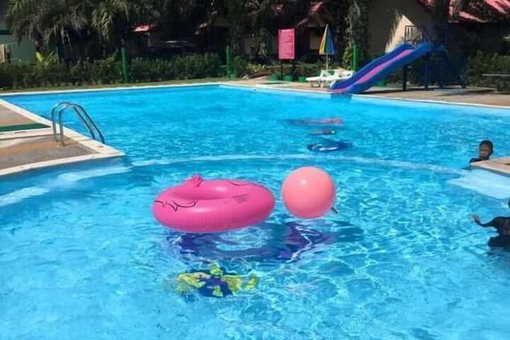 Pool 18 of 35