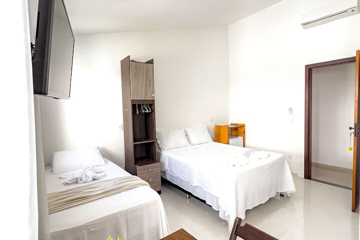 Room 21 of 39
