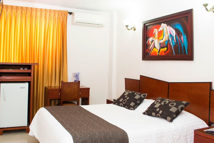 Room 4 of 26