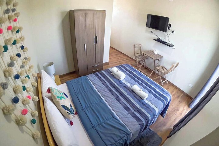 Room 40 of 214