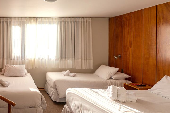 Room 48 of 77