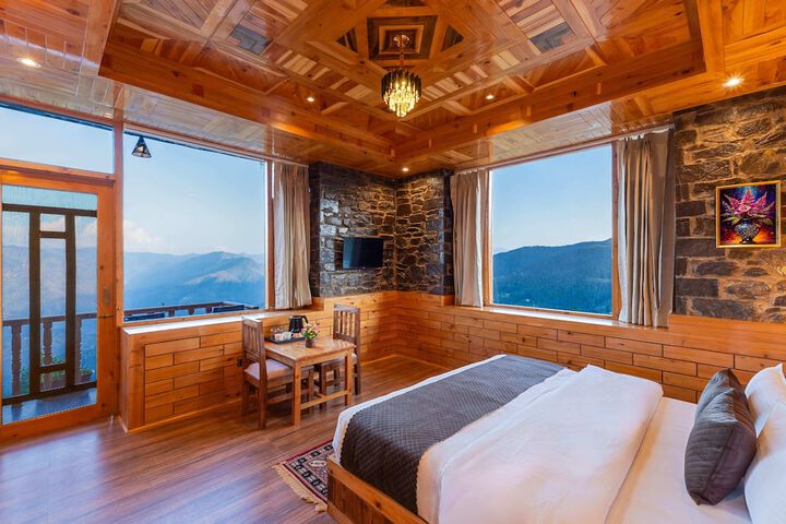 Room 10 of 53