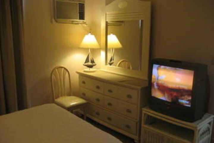 Room 15 of 40