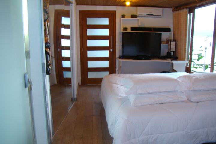Room 7 of 29