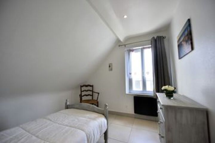Room 16 of 58