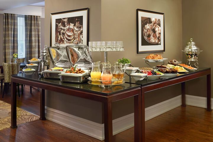 Breakfast/Coffee Service 72 of 111