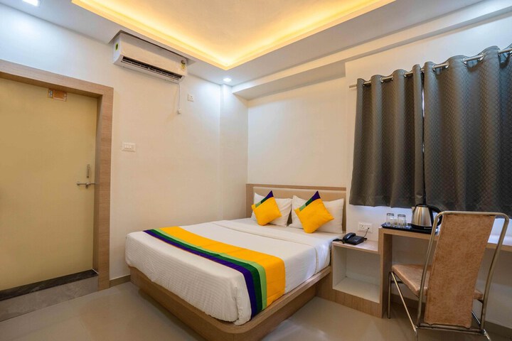 Room 20 of 32