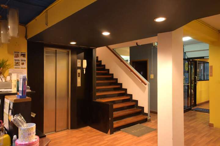 Hotel 2 of 49