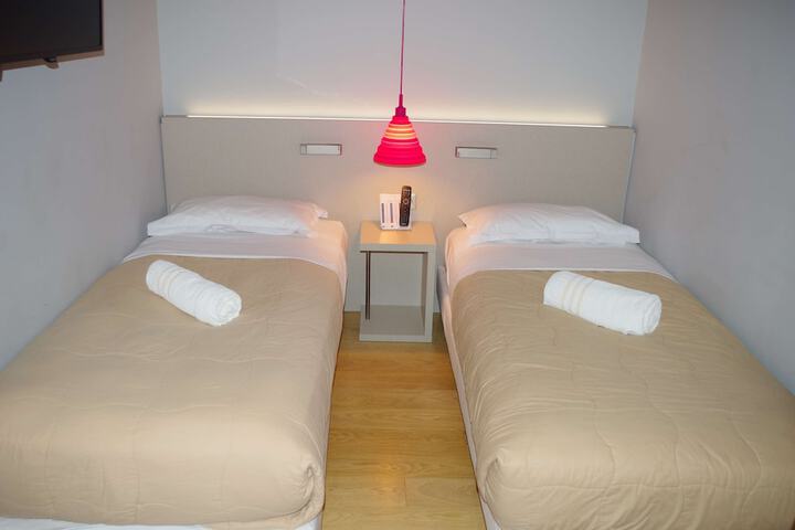 Room 54 of 139