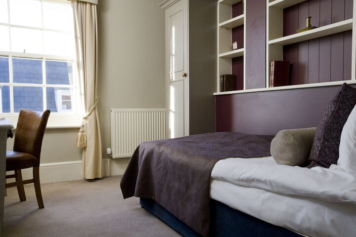 Room 11 of 63