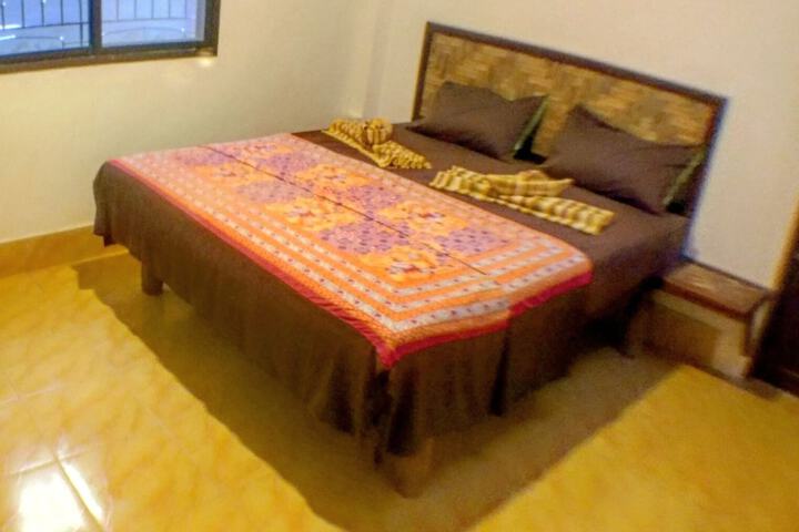 Room 27 of 174
