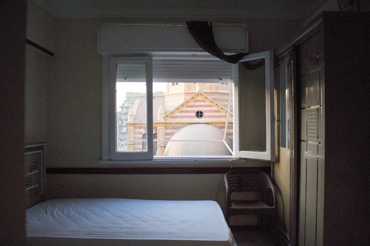 Room 4 of 37