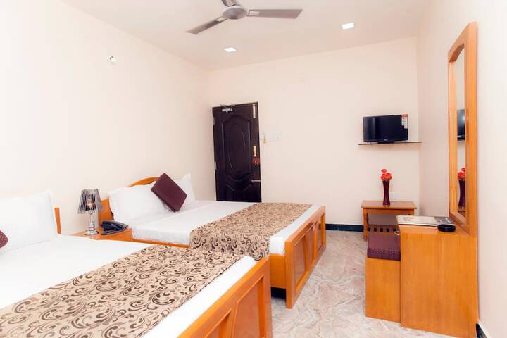 Room 14 of 36