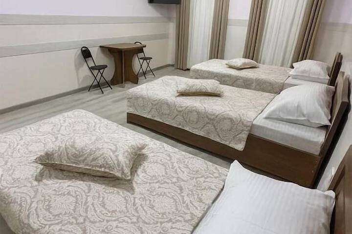 Room 2 of 8