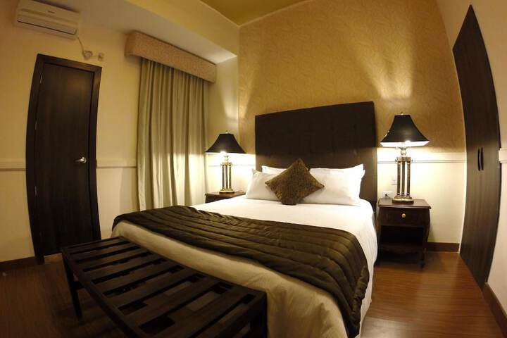 Room 19 of 44