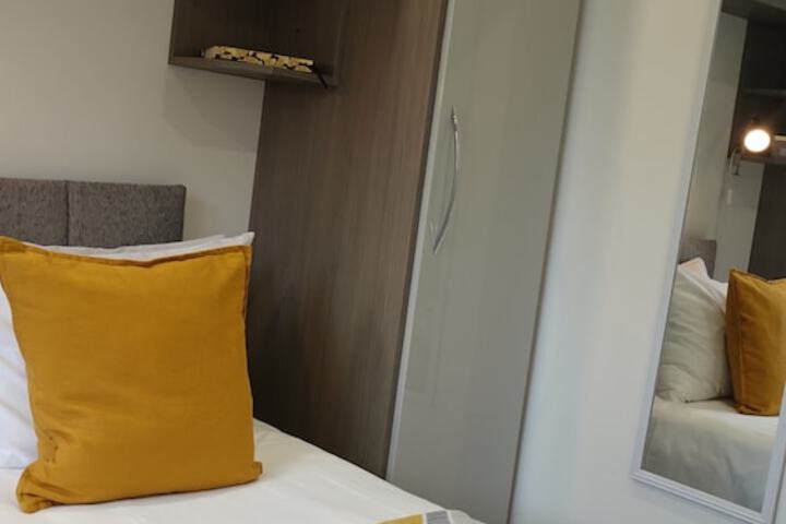 Room 8 of 49