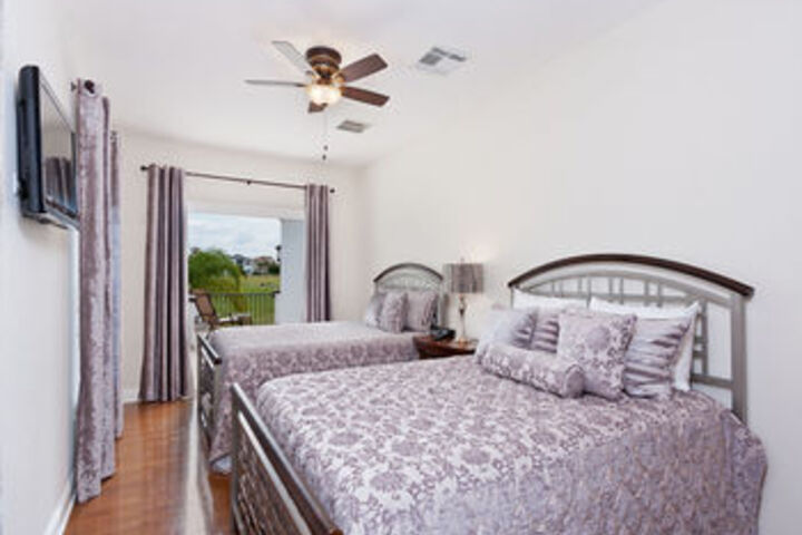 Room 15 of 62