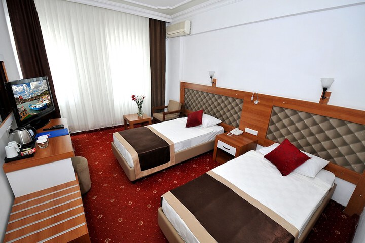 Room 15 of 42