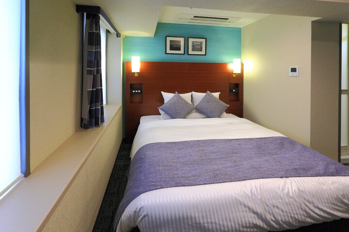 Room 19 of 38